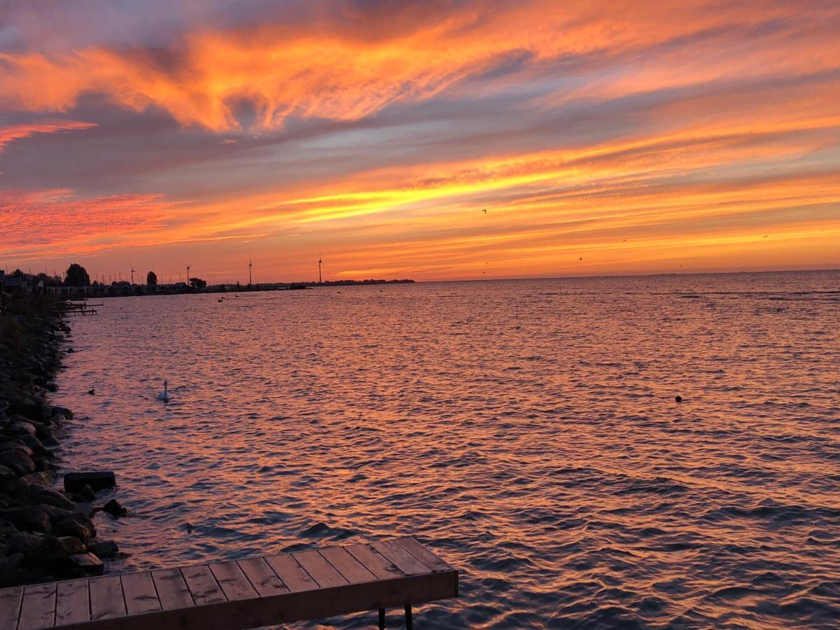 Vakantie Villa Markermeer Bovenkarspel エクステリア 写真